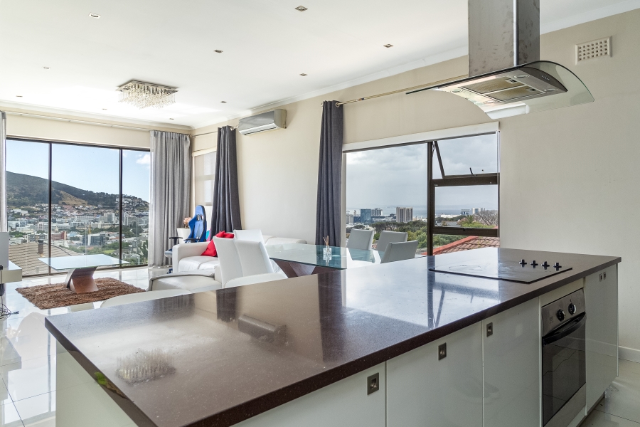 To Let 2 Bedroom Property for Rent in Vredehoek Western Cape